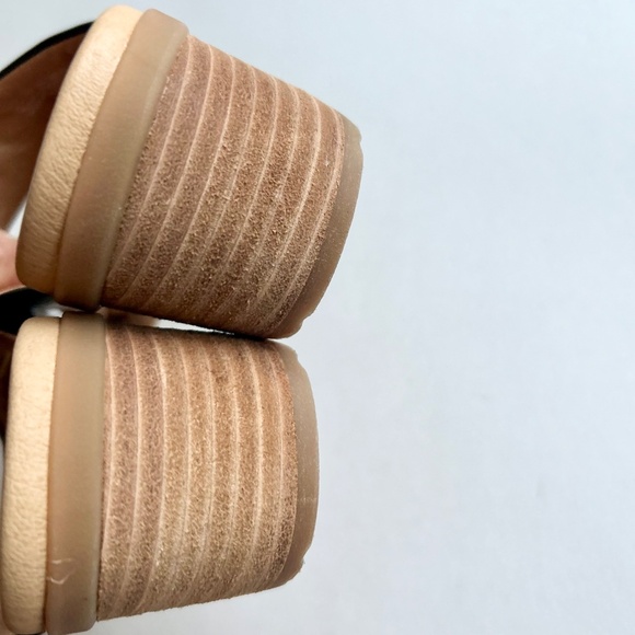 Dansko Grey Black Silver Leather Suede Rubber Outsole Sandals size EUR39, US 8.5 - Picture 13 of 15